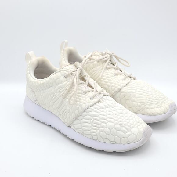 Nike Roshe One DMB QS Rosherun Triple White 824286-100 women's size 7 - Picture 2 of 9